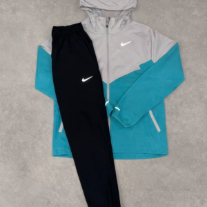 Nike - Blauw/Grijze vest + Zwarte broek