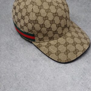Gucci - Beige pet
